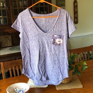 american eagle t-shirt